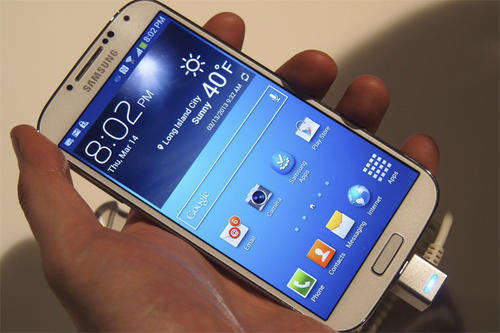 SAMSUNG S4 - USED - IN AMMACULATE AND AS NEW CONDITION